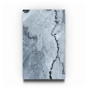 Infrarotheizung Natursteinheizung Valentina Grey poliert des Herstellers eurotherm in Frontansicht auf weißem Hintergrund.